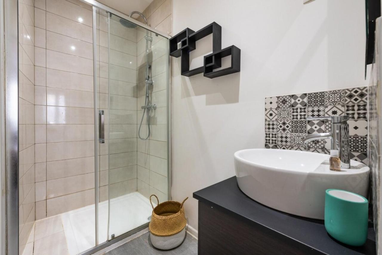 Appartement Exotic Chic&Calm - Lumineux - Clim/WiFi/Netflix à Marseille Extérieur photo